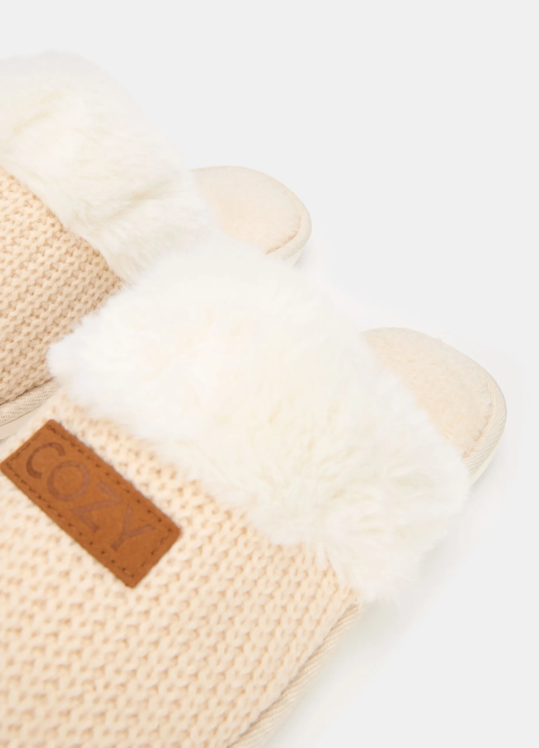 Pantofole imbottite con peluche
