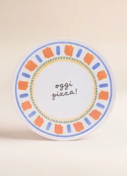 Piatto da pizza in ceramica con orlo decorato