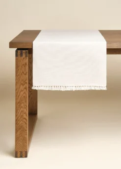 Runner in cotone bio con frange