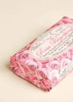 Sapone vegetale Rosa Principessa in Italy