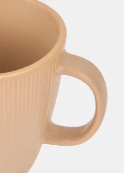 Tazza in ceramica effetto non rifinito